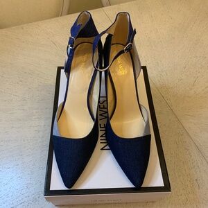 Nine West Two-Toned Blue Denim Heels, Size 11